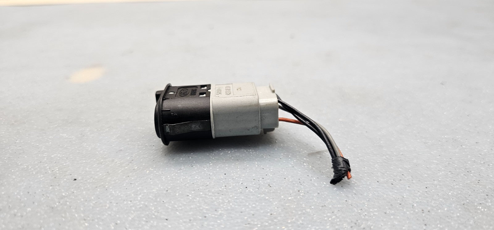 🔥98-02 Lincoln Town Car OEM traction control switch button Black
