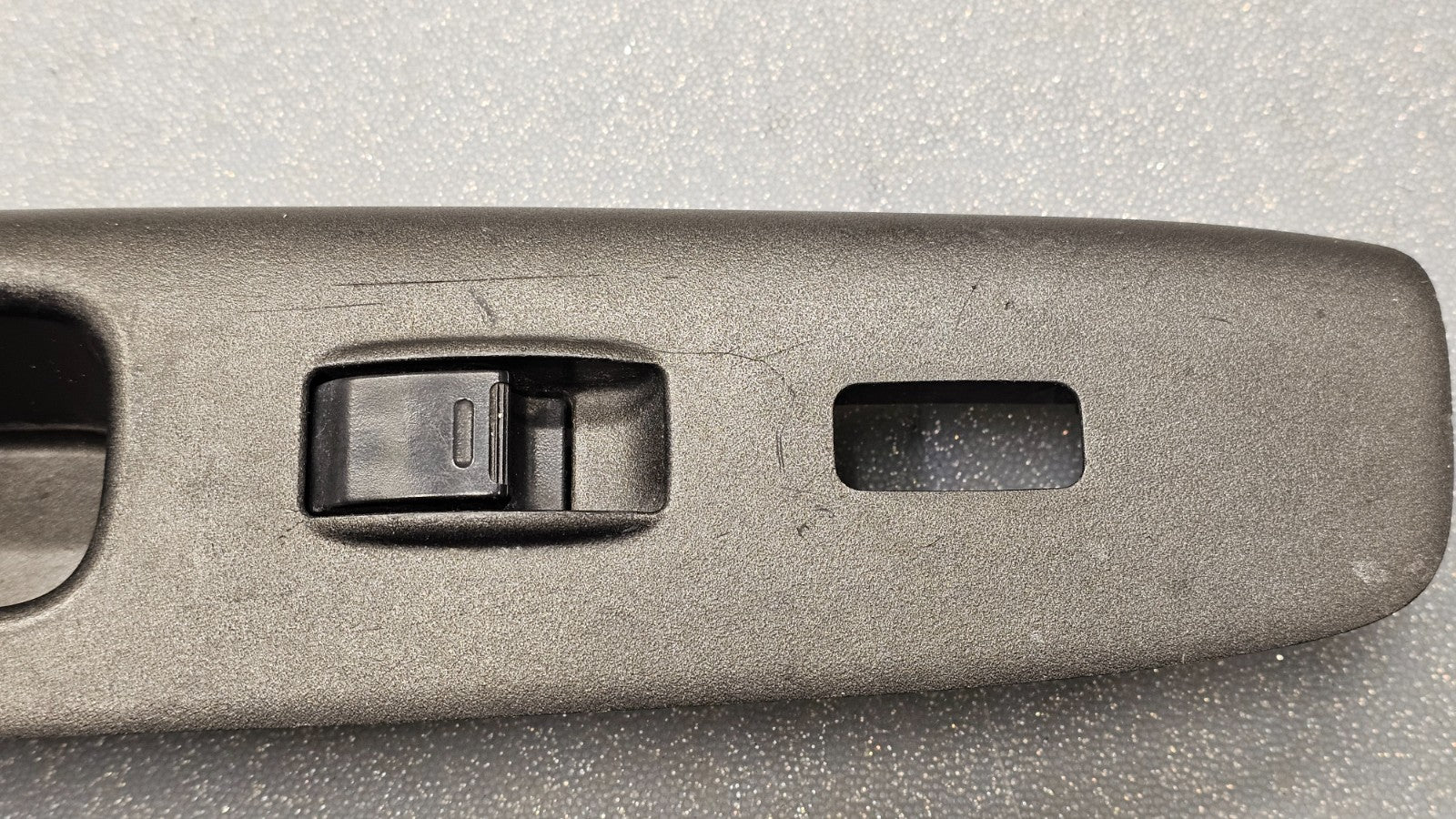 🔥02-06 Camry Scion XB Upper Front Right Passenger Window Door Switch Black