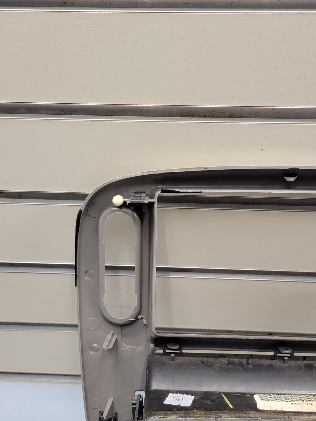 02-05 FORD EXPLORER RADIO AUDIO CLIMATE TEMPERATURE CONTROL BEZEL TRIM silver