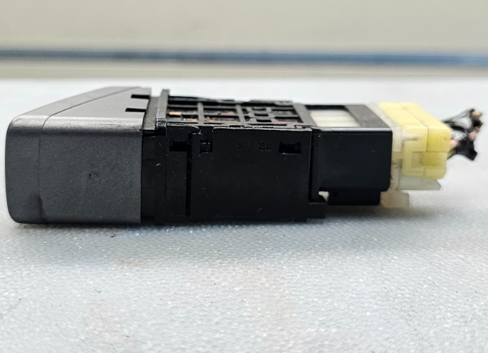 🔥00-04 Nissan Almera Maxima Hazard Warning Switch Button Silver