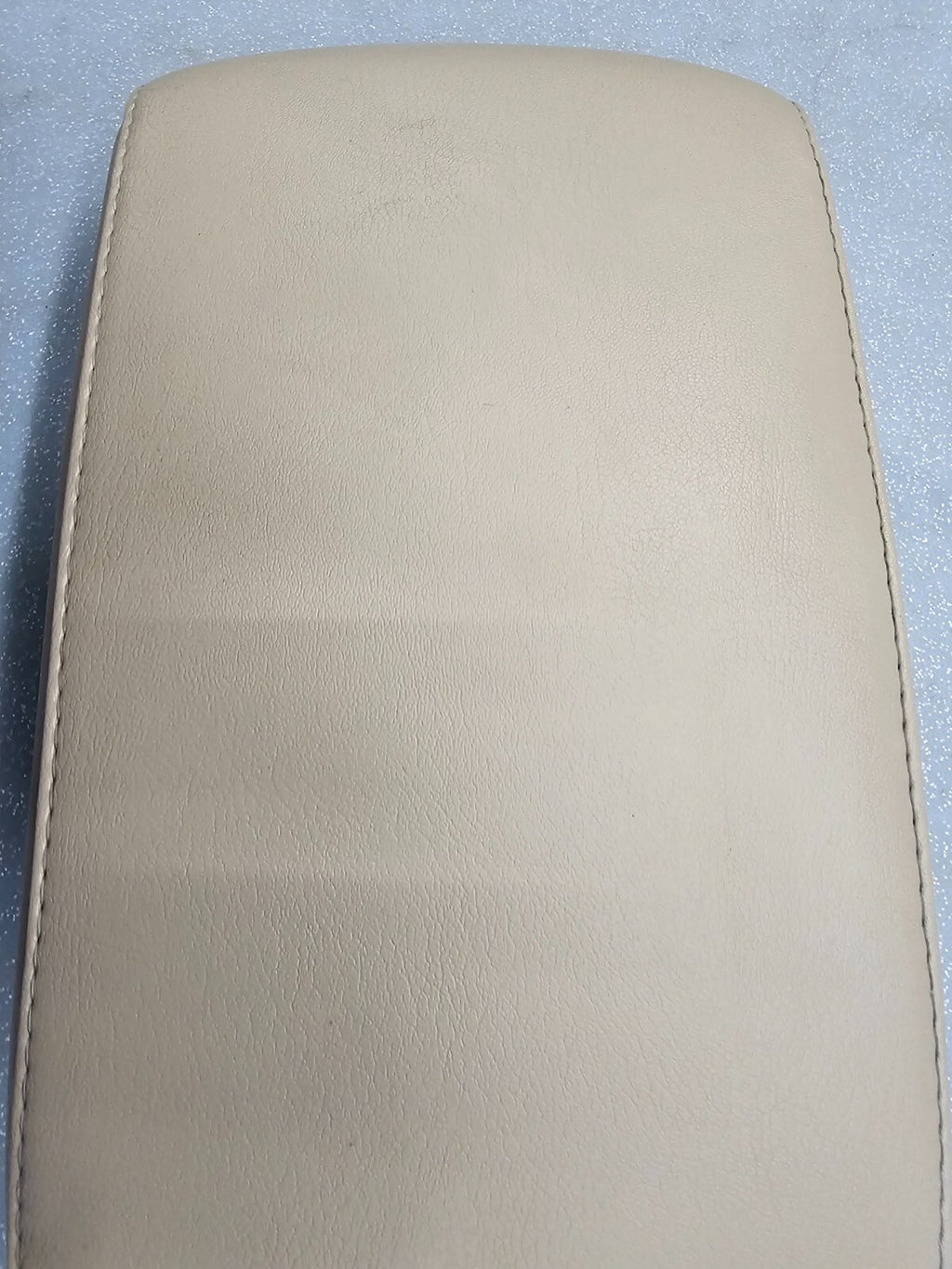 🔥2004-2006 Nissan Maxima Center Console Armrest Cover Lid Assembly TAN