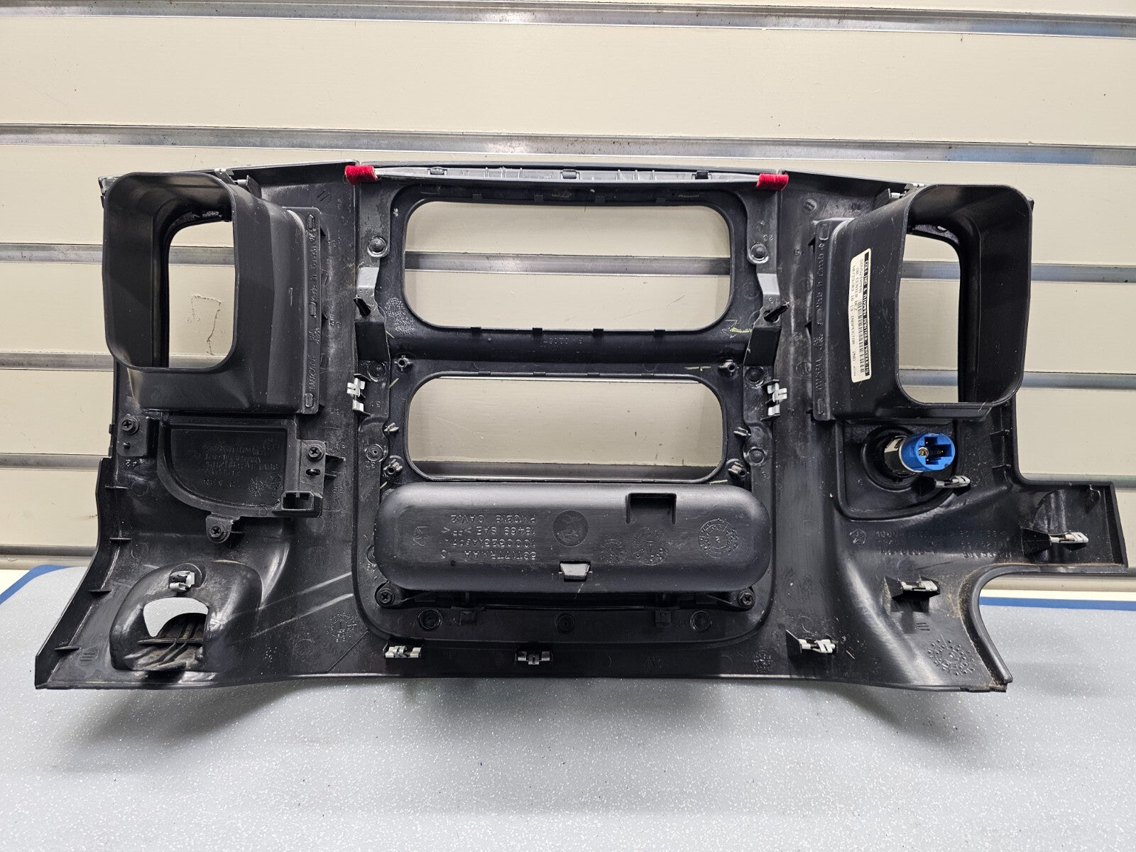 🔥02-05 Dodge RAM Dash RADIO SUUROUND Bezel Climate Trim Panel Storage Black B10