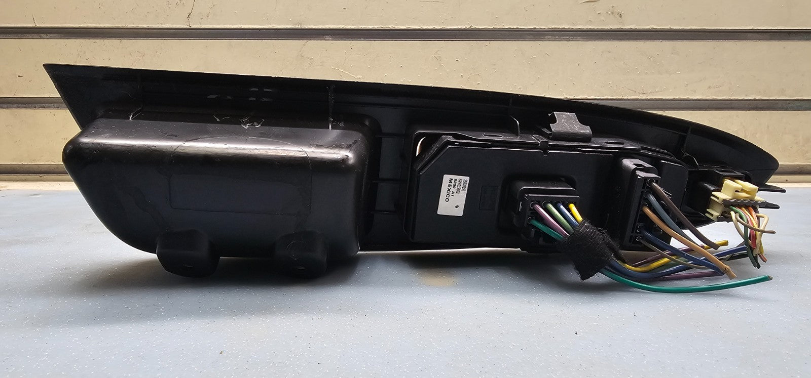🔥09-16 CHEVY IMPALA LEFT DRIVER MASTER POWER DOOR WINDOW SWITCH BEZEL BLACK
