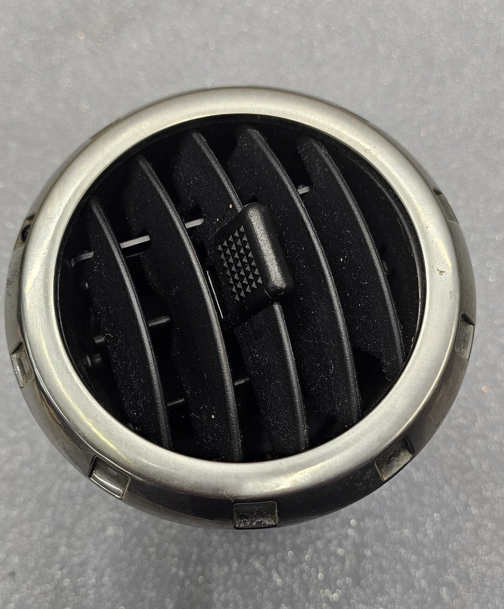 🔥2003-2005 FORD EXPEDITION DASH HEATER AC VENT BLACK WITH CHROME RING
