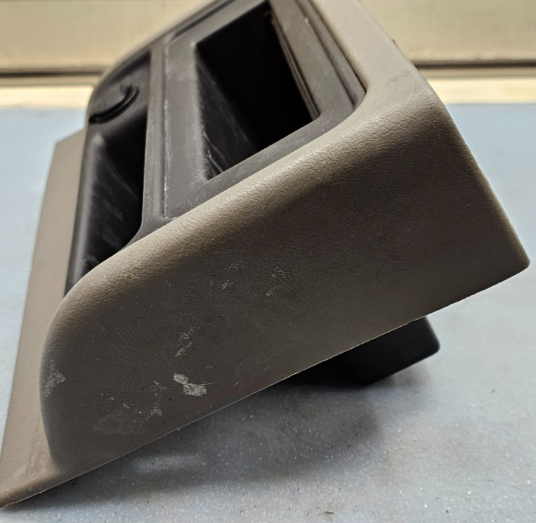 🔥03-06 SILVERADO TAHOE GMC SIERRA CENTER CONSOLE STORAGE CUBBY TRAY TAN/BLACK