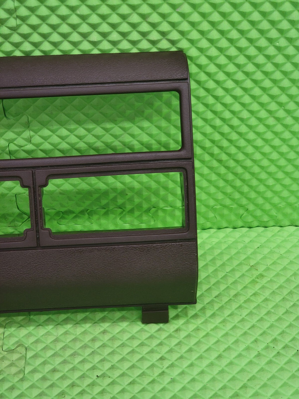🔥88-94 Chevy GMC Yukon C/K Blazer Dash FM Radio Strereo bezel Panel Maroon red