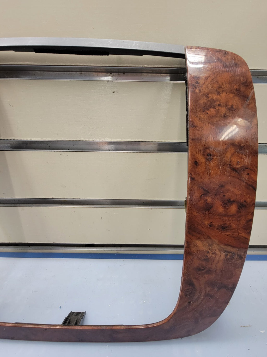 🔥07-13 SUBURBAN TAHOE YUKON CENTER DASH RADIO BEZEL TRIM WOODGRAIN