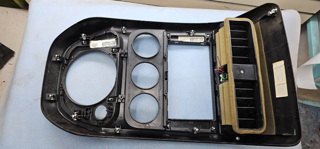 🔥03-06 Element Front Center Dash FM Radio Bezel Trim Panel Climate Silver/Black