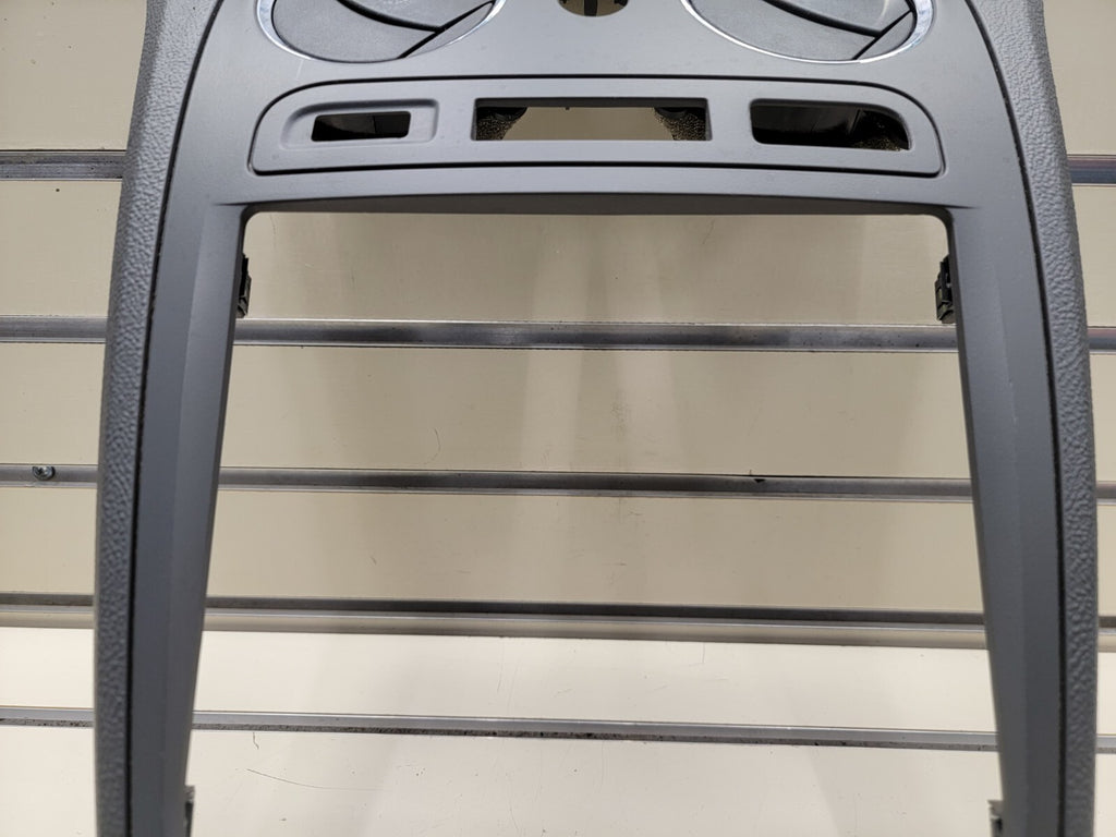 🔥2006-2011 Chevrolet HHR Center Dash Radio Trim w Vents B37 grey