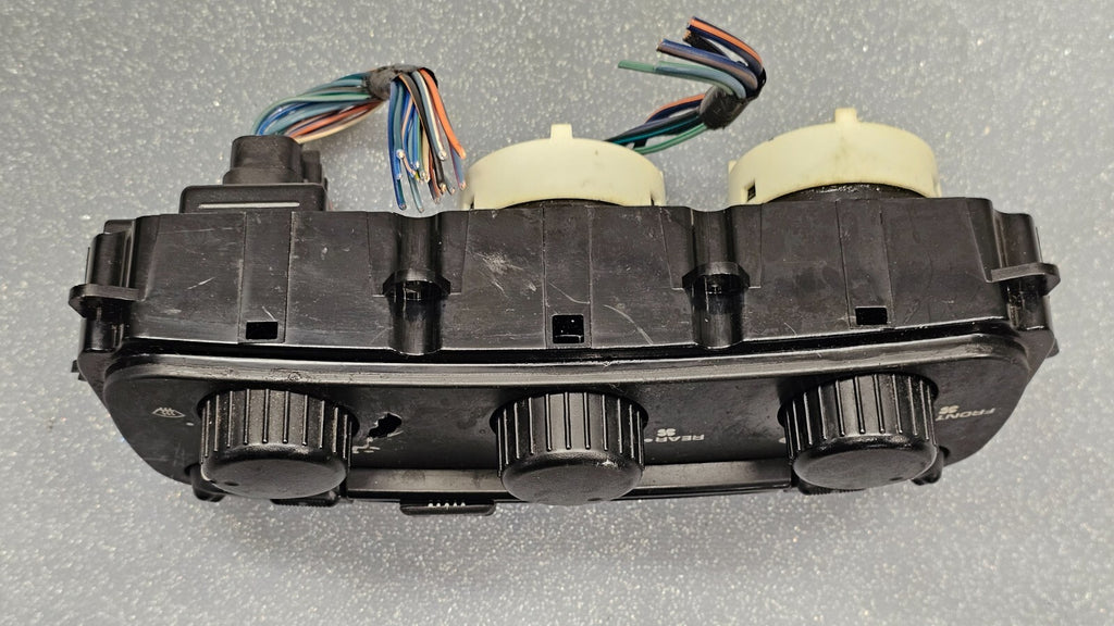 🔥04-07 Caravan Town Country Dash AC Climate Temperature Heater Control Unit OEM