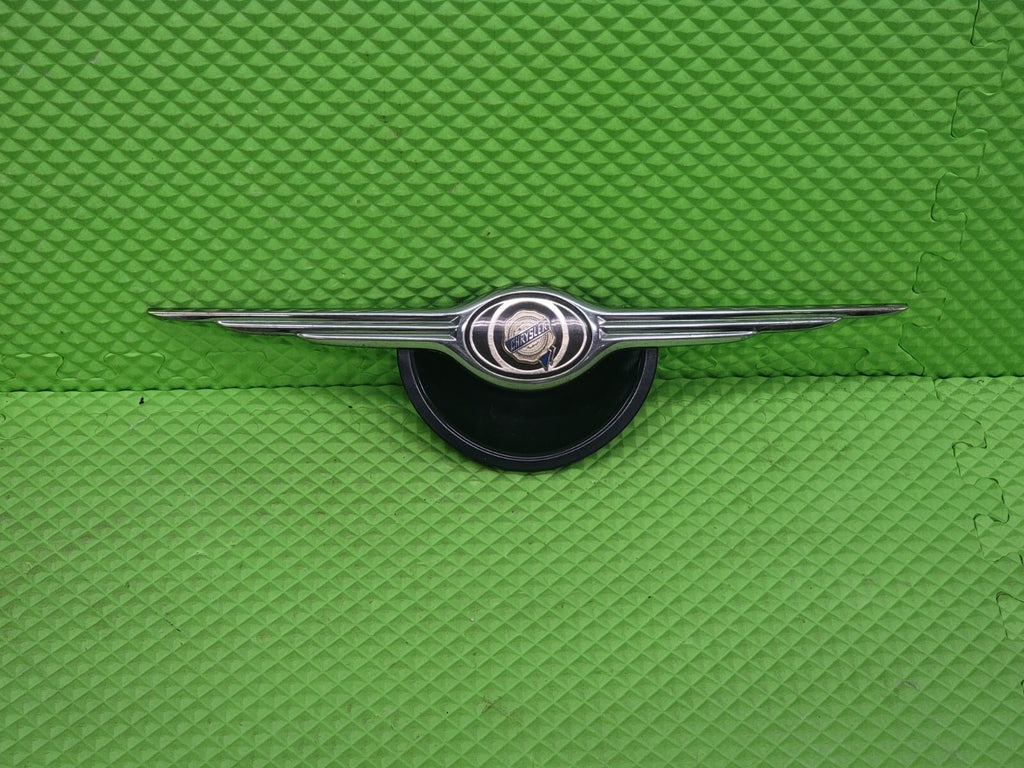 🔥 06-10 PT Cruiser Electric Hatch Liftgate Trunk Release Handle Emblem BLACK
