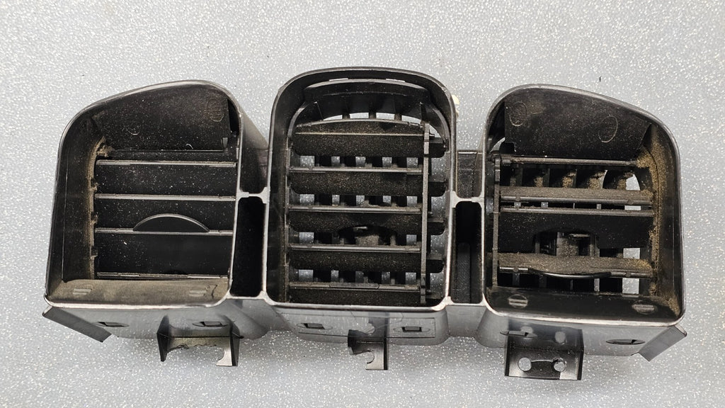 🔥 01-07 Dodge Grand Caravan Dash Center Air Vents A/C AC Heater Panel  Black