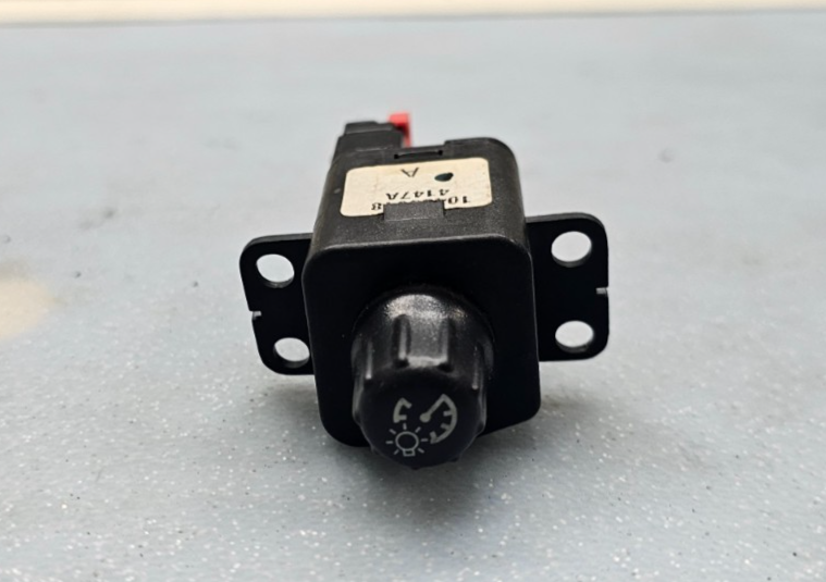 🔥04-08 GRAND PRIX DASH INSTRUMENT PANEL DIMMER LIGHT SWITCH CONTROL BLACK