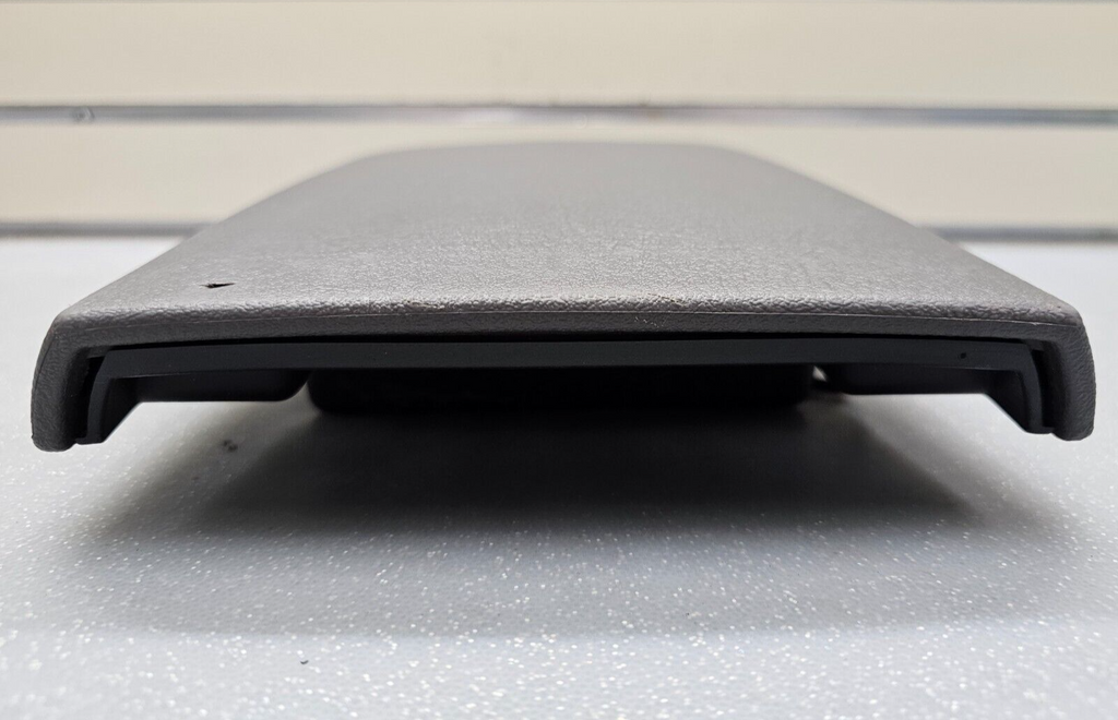02-05 EXPLORER Mountaineer Center Console Lid Armrest Top Pad Cover Assembly DG