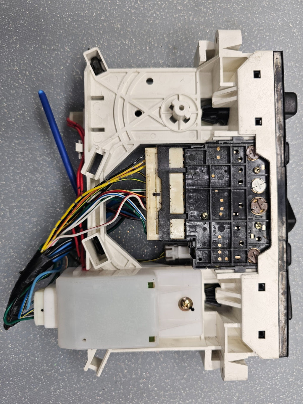 🔥02-03 Mitsubishi Galant Dash AC Heater Temperature Climate Control Conditioner