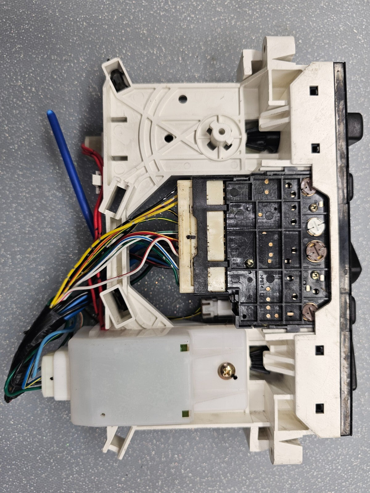 🔥02-03 Mitsubishi Galant Dash AC Heater Temperature Climate Control Conditioner