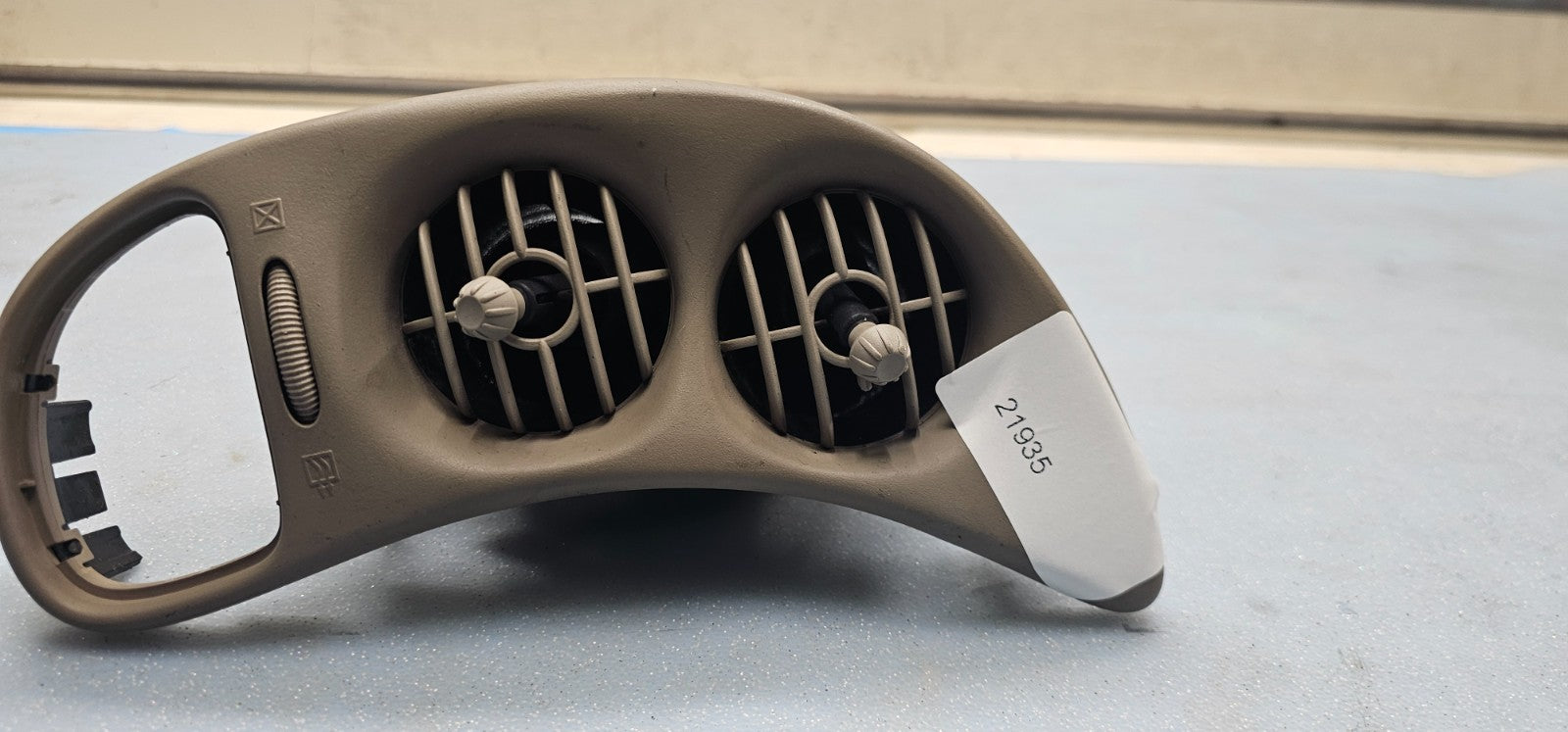 🔥00-05 Pontiac Bonneville Dash Left Driver AC A/C HVAC Air Vent Heater Tan