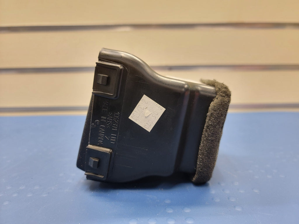 2005-2007 Dodge Charger Magnum DRIVERS SIDE Dash Air VENT a/c Heater OEM