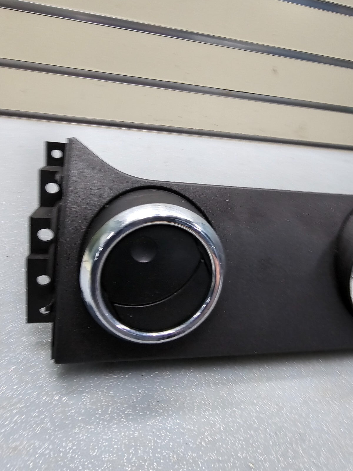 🔥2005-2009 FORD MUSTANG OEM CENTER DASH AIR VENT TRIM BEZEL BLACK OEM