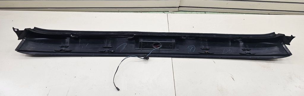 🔥03-20 Chevrolet Express GMC Savana 3rd Third Brake Light Trim Spoiler Black