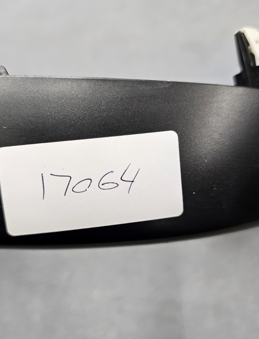 🔥10-11 KIA SOUL PLUS CENTER DASH RADIO TRIM BEZEL W/ STORAGE SILVER OEM