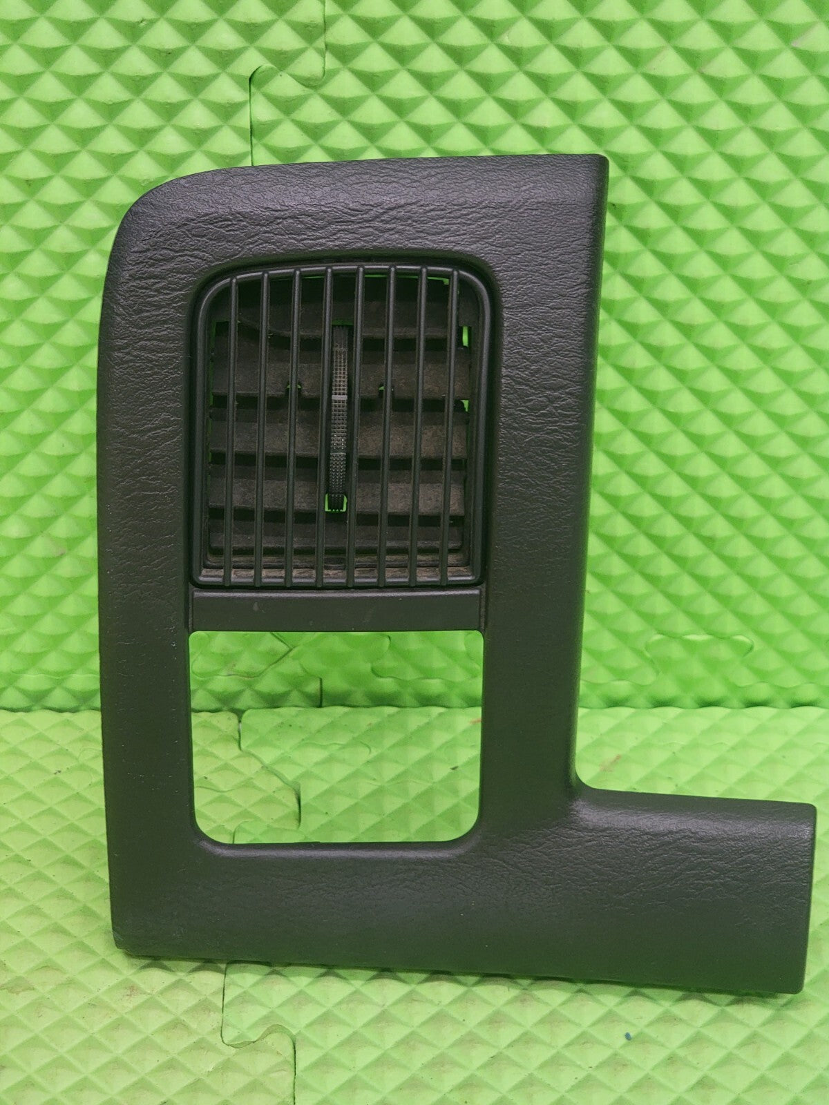 🔥02-05 Dodge RAM Front Left Driver Side A/C Heat Air Vent Taupe BLACK VT7
