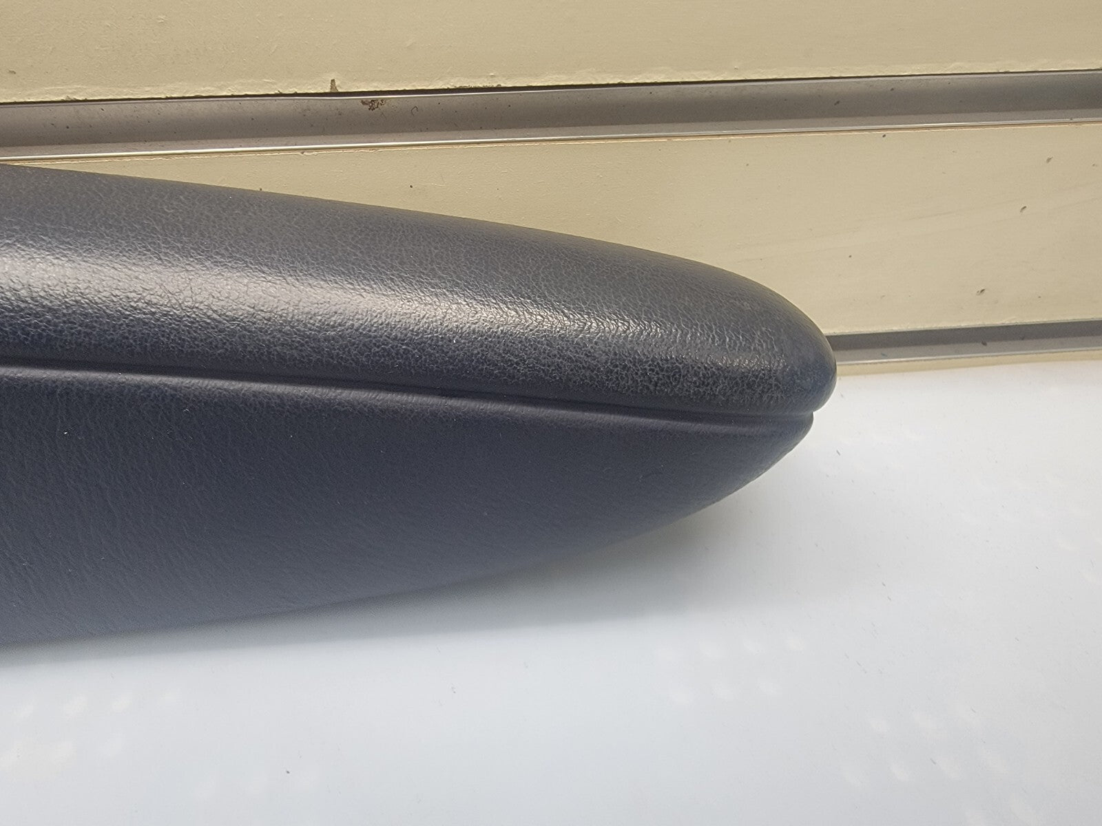🔥01-07 Dodge Caravan Voyager Town &Country Front PASSENGER Arm Rest Blue OEM