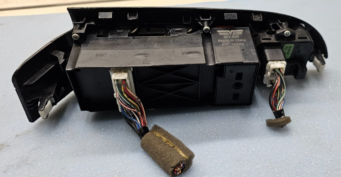 🔥05-10 Honda Odyssey Left Driver Door Power Window Switch LH Push Pull Silver