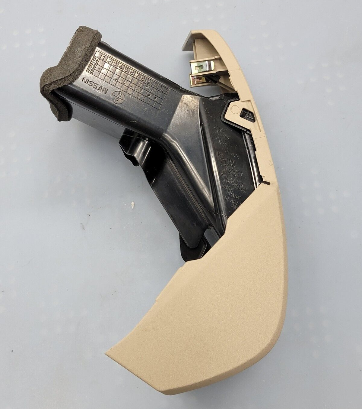 2003-2007 NISSAN MURANO FRONT LEFT DRIVER DASH A/C HEAT AIR VENT TRIM OEM TAN