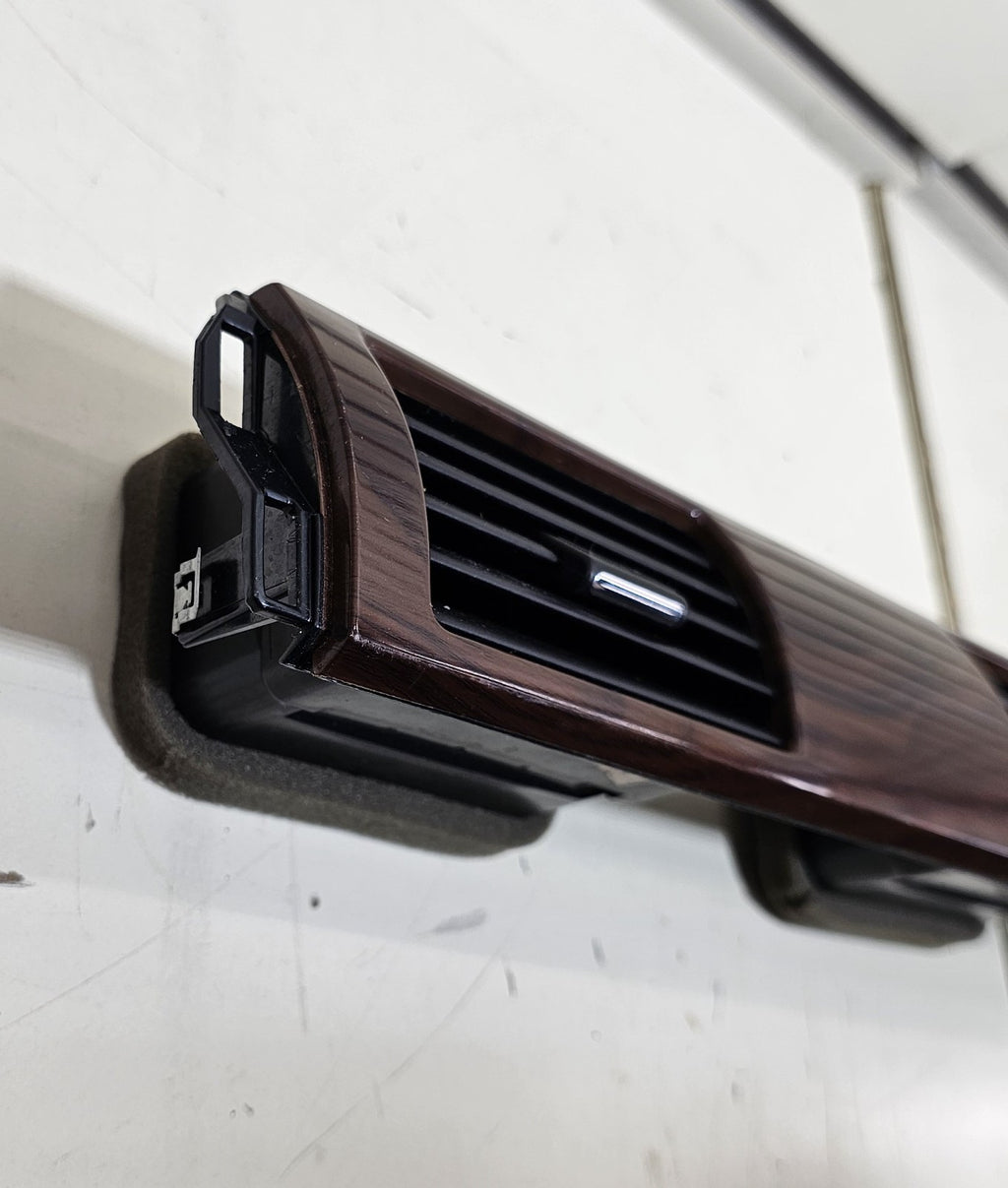 🔥05-09 Five Hundred Taurus Sable Interior Center Dash Panel Bezel Trim Wood