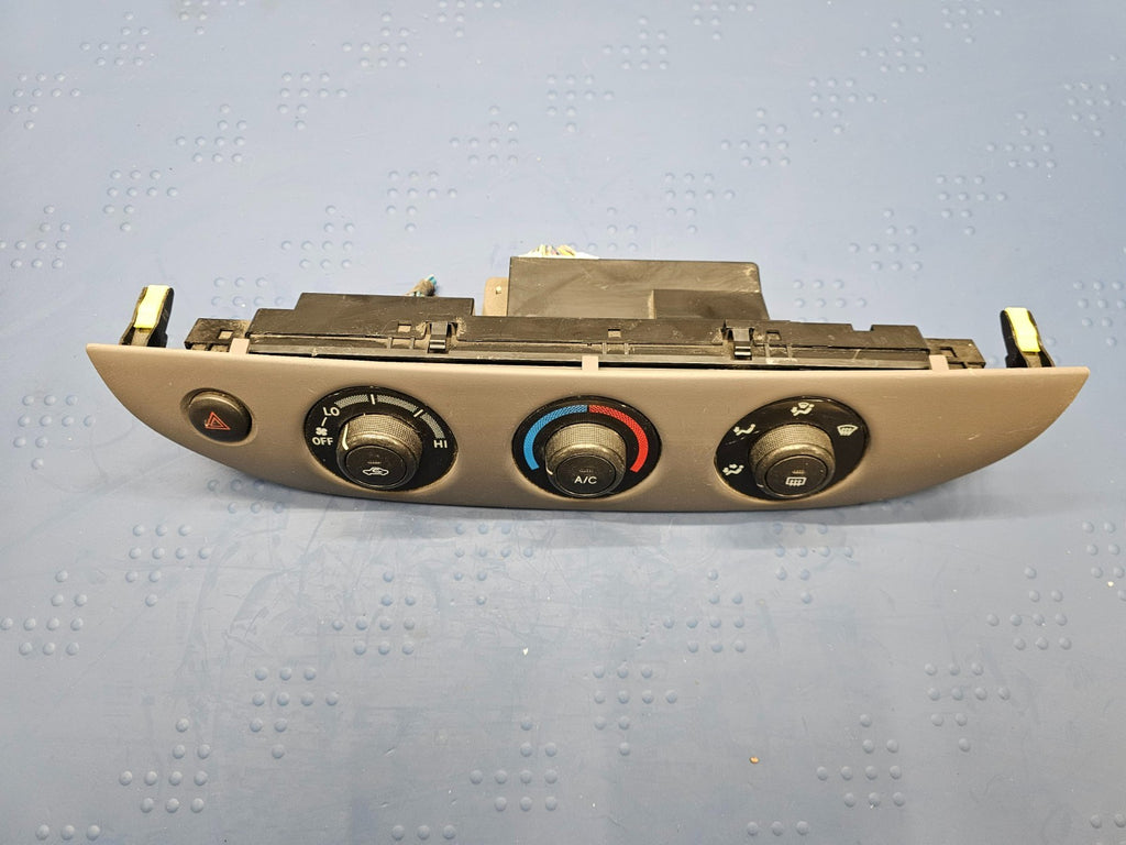 02-06 TOYOTA CAMRY Front Dash A/C Temperature Heater Climate Control Panel Unit
