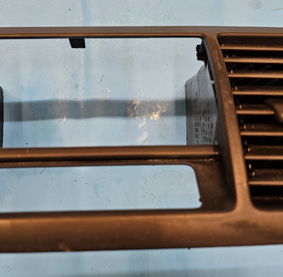 🔥05-09 Subaru Legacy Outback Center Dash Trim Bezel Vents Clock Storage OEM B31