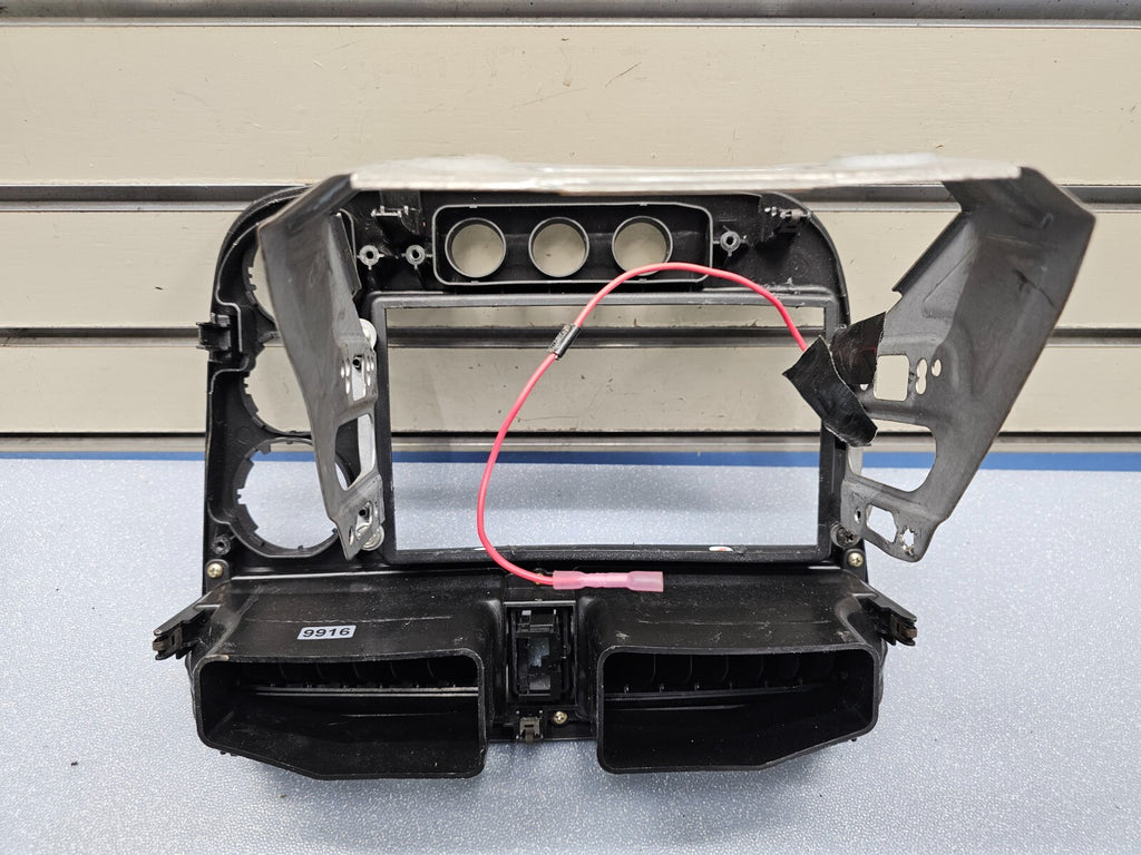 01-05 CIVIC DASH AM FM RADIO DISPLAY STEREO BEZEL CLIMATE CONTROL ASSEMBLY BLACK