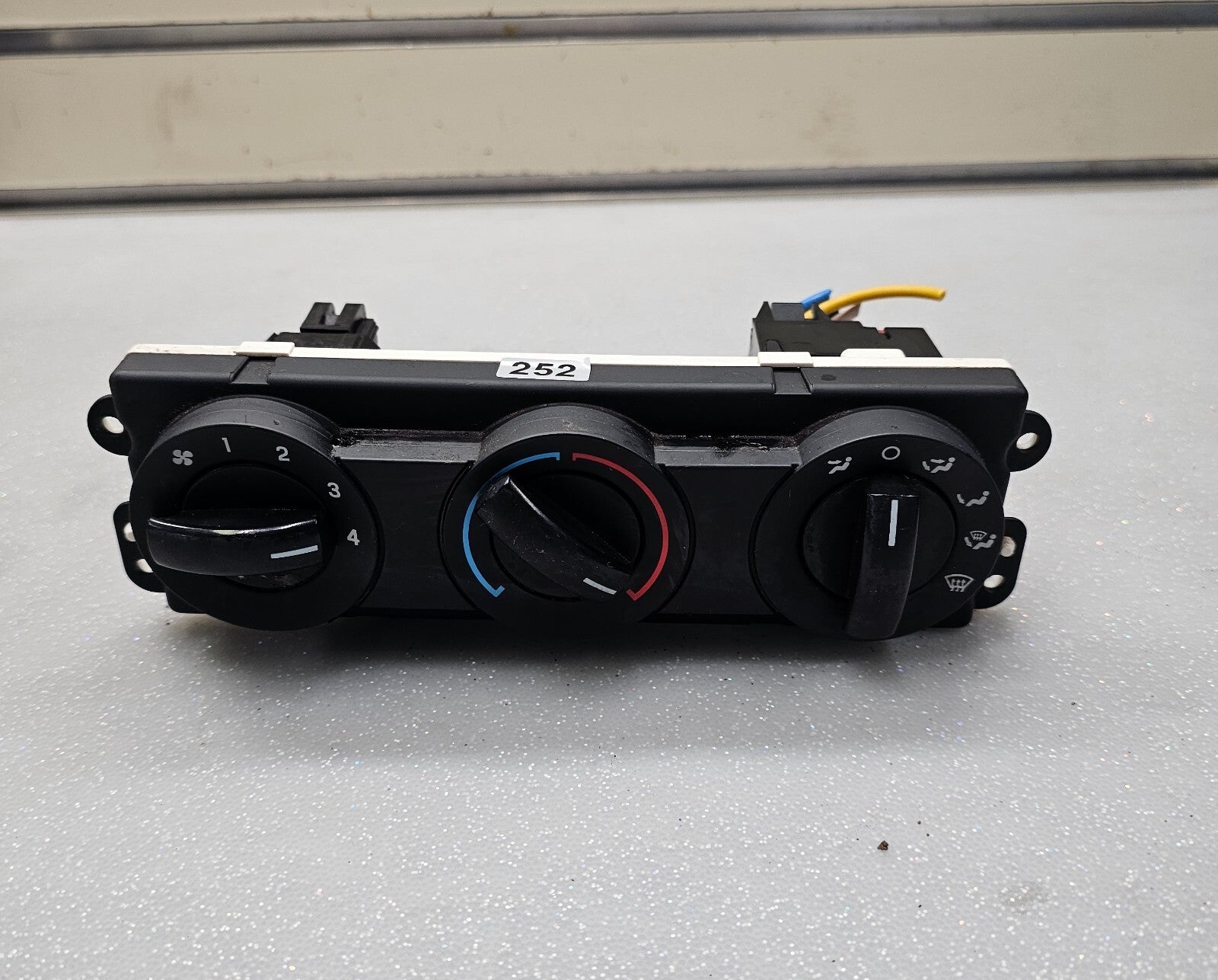 🔥05-07 FORD F-250 F-350 A/C HEATER TEMPERATURE CLIMATE CONTROL 5C3H-18D462-AH