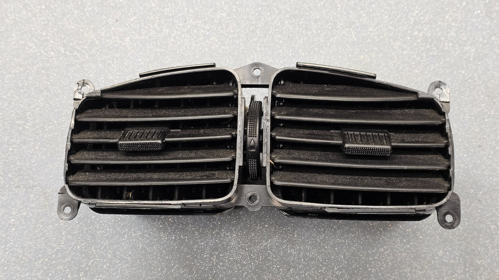 🔥01-06 Hyundai Santa Fe Dash Center Air Vent A/C AC Heater Panel Black OEM