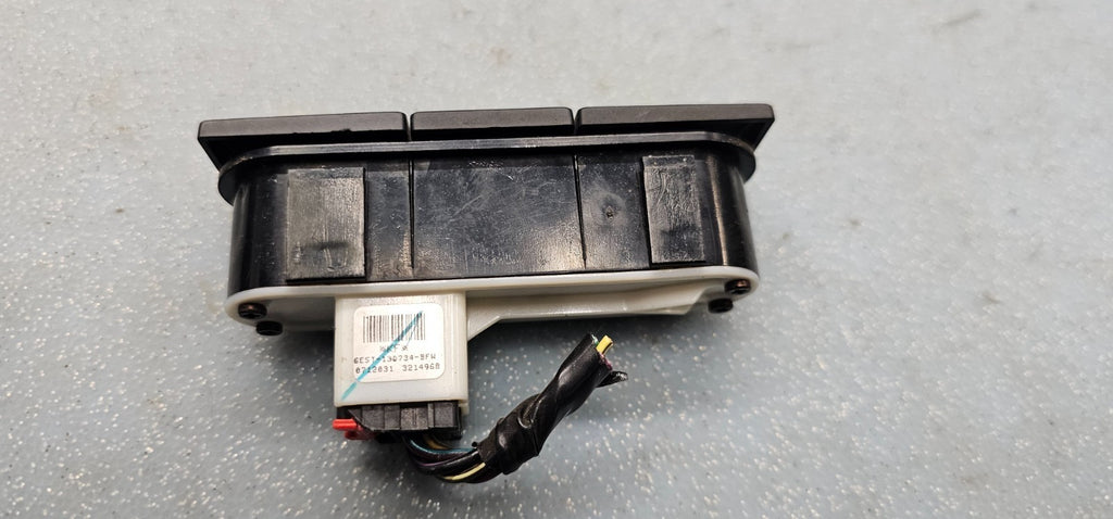 🔥06-09 FUSION MERCURY MILAN CENTER DASH HAZARD BUTTON SWITCH PASS RADIO BEZEL