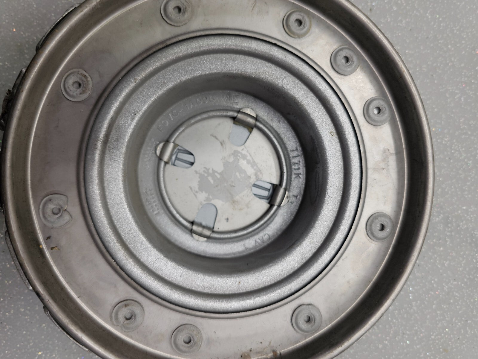 90-97 LINCOLN TOWN CAR FRONT REAR WHEEL TIRE COVER CENTER CAP HUB CAP SILVER OEM