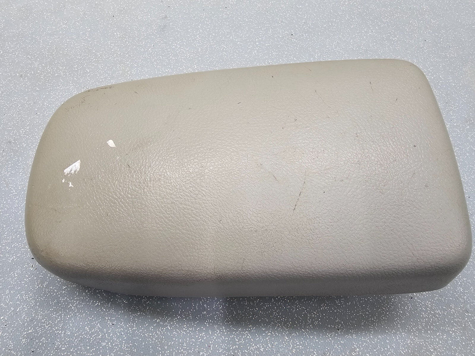 06-12 Toyota RAV4 Center Console Armrest Lid Cover Top Leather Assembly LT GRAY