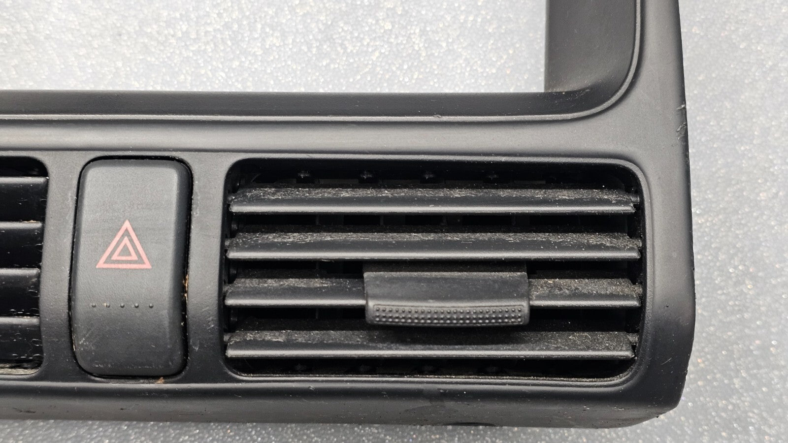 🔥02-06 Honda CR-V Center Panel Air Vent Grille Radio Bezel Black Assembly OEM