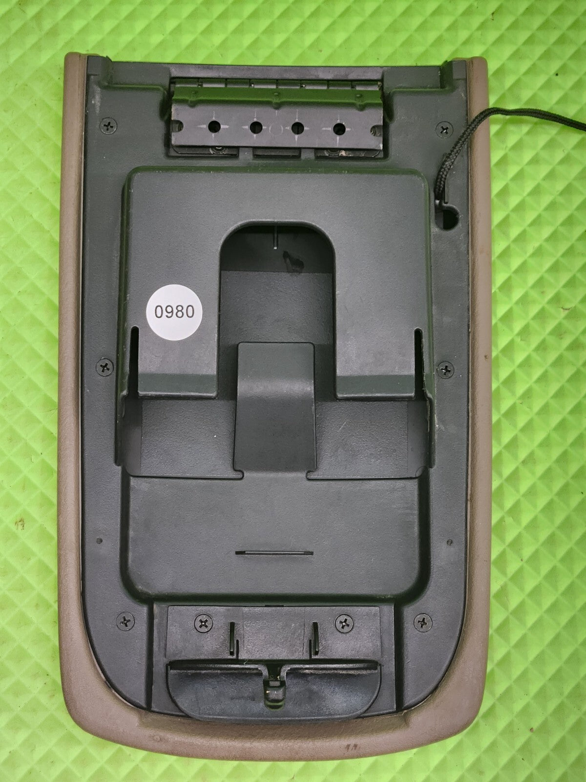 2002-2005 FORD EXPLORER Mercury Mountaineer Armrest Assembly Dark Gray