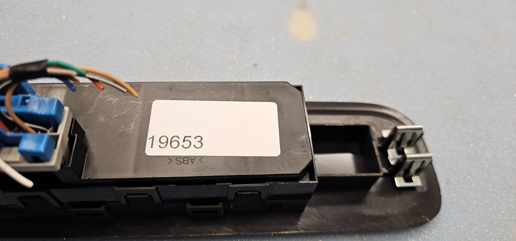 06-09 TRAILBLAZER ENVOY Power Window Door Switch Front Right Passenger BLACK WS9
