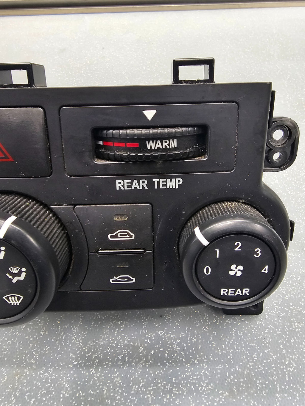 🔥06-14 Kia Sedona Dash A/C Heater Temperature Climate Control Conditioner OEM