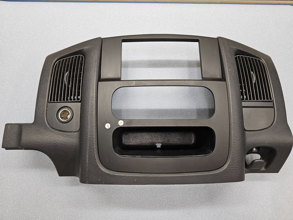 🔥02-05 Dodge RAM Dash RADIO Bezel Climate Trim Panel   Vents Storage BLACK B10