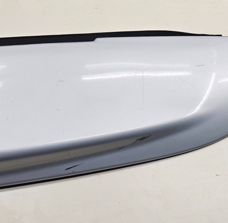 🔥2002-2009 Chevrolet Trailblazer Rear Hatch Spoiler Brake Light WHITE OEM SP2