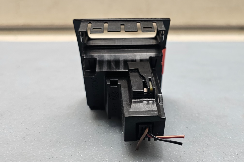 🔥12-15 VW PASSAT DASH HAZARD SWITCH WITH CLOCK BLACK OEM