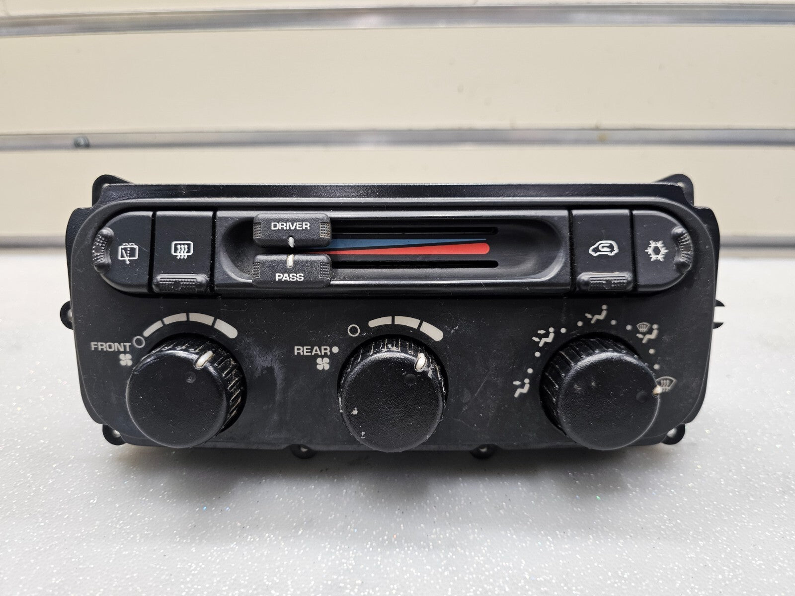 🔥04-07 Dodge Caravan Town Country Dash AC Climate Temperature Heater Control oe