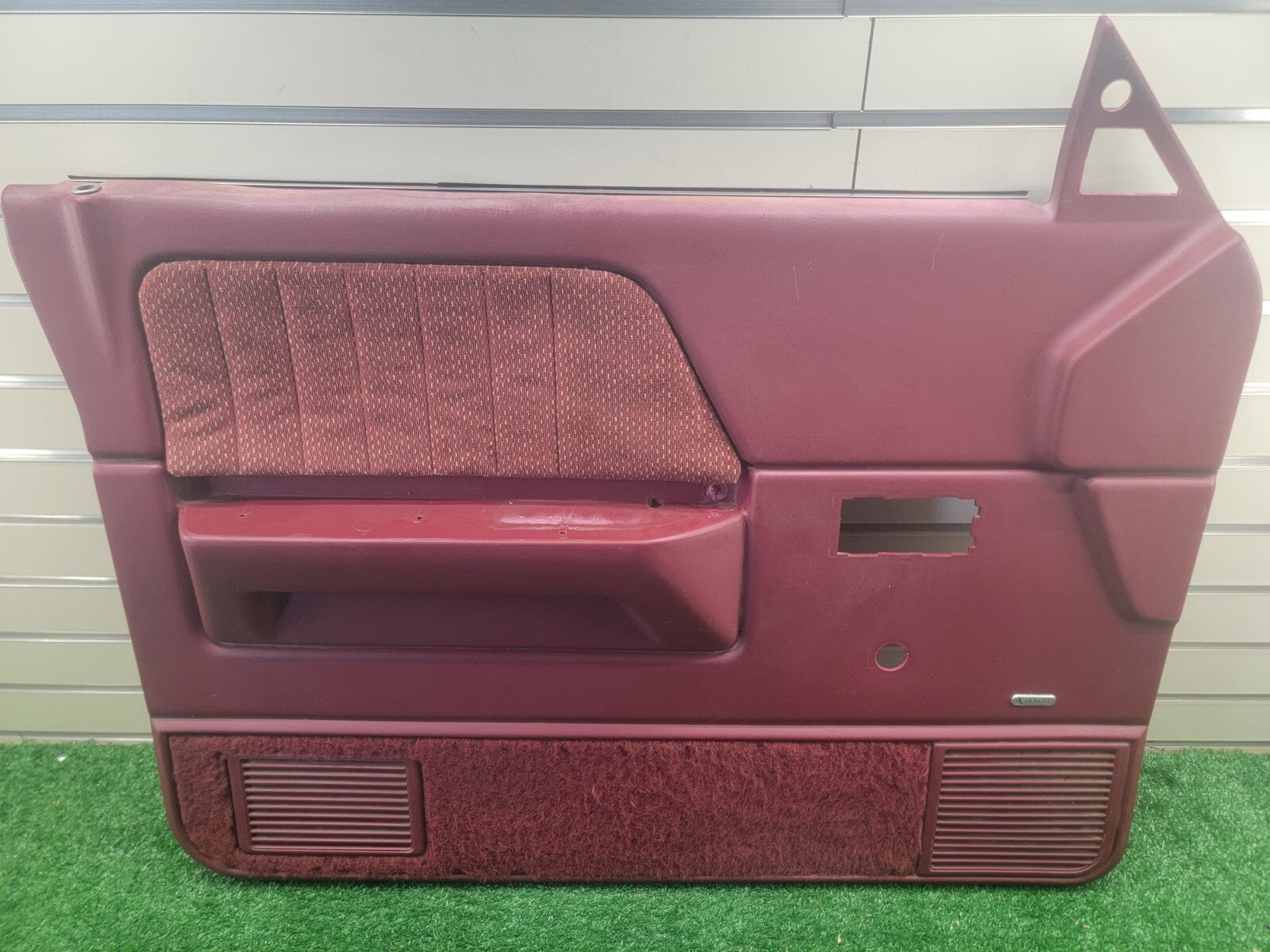 🔥87-96 Dodge Dakota Driver Side Interior Trim Door Panel Manual Crank OEM Red