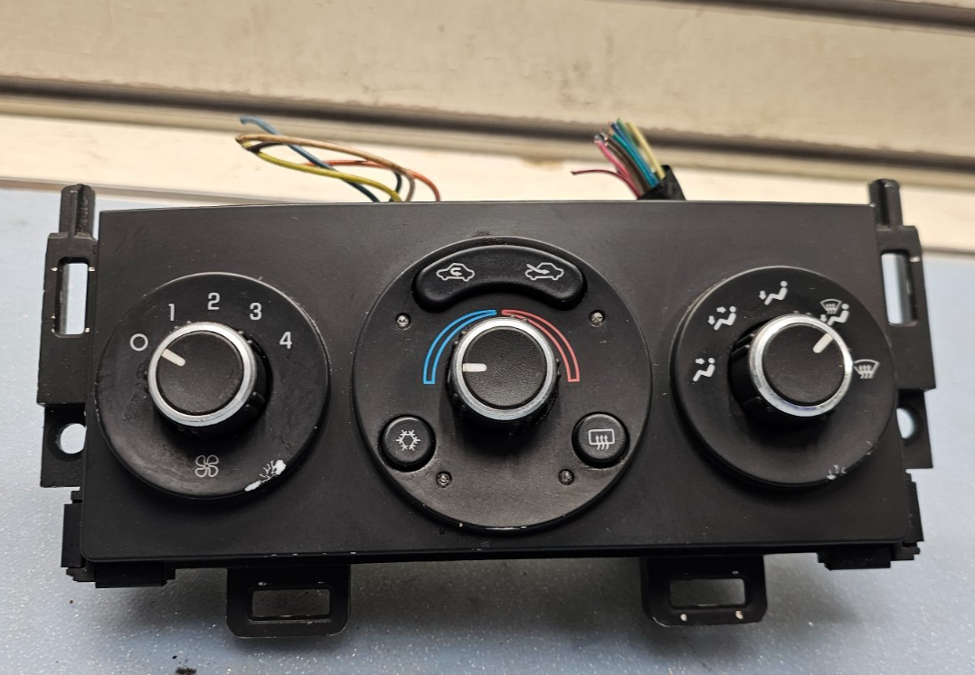 🔥05-09 Pontiac G6 A/C Climate Control Heater Temperature HVAC Panel
