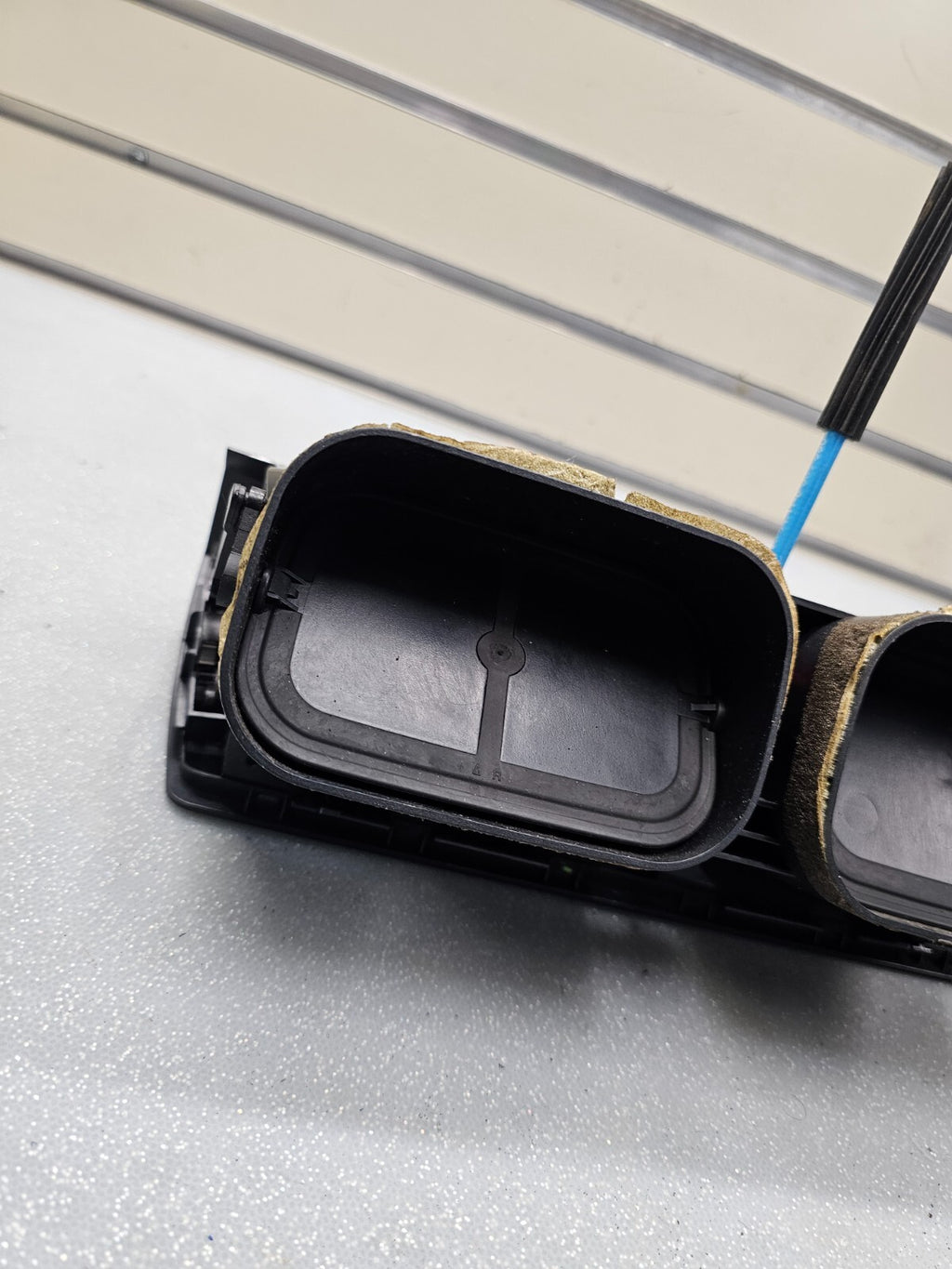 🔥 2000 - 2006 BMW E53 X5 FRONT CENTER DASH AIR VENT GRILL OEM