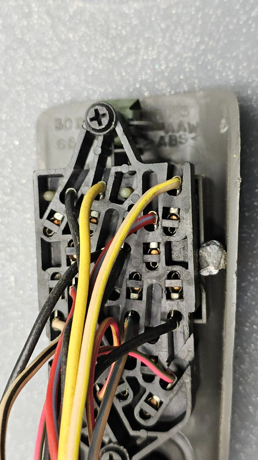 03-08 Ford E150 E250 E350 Left Driver Door Mirror Window Power Switch Lock Gray